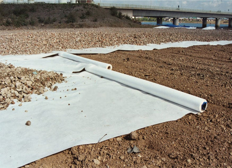 LOTRAK 100 WHITE 4.5m x 100m weed membrane 100gsm price per roll